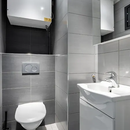 Peaceful 2br Getaway At The Of Riihivuori דירה